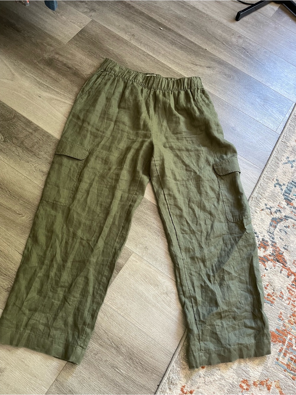C&C California Olive Green Linen Cargo Pants